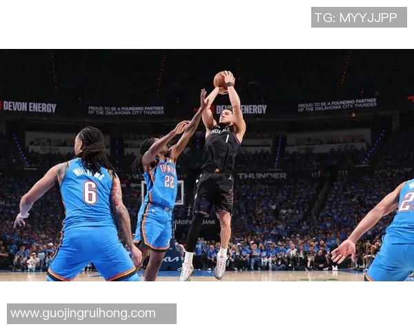 德文布克如何在NBA赛场上展现领袖风范与卓越球技